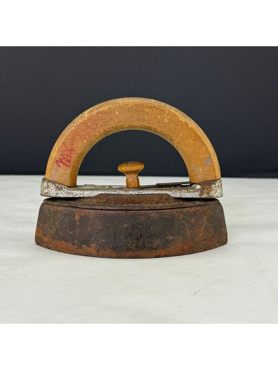 Colebrookdale Other - Vintage Colebrookdale Sad Iron With Wood Handle